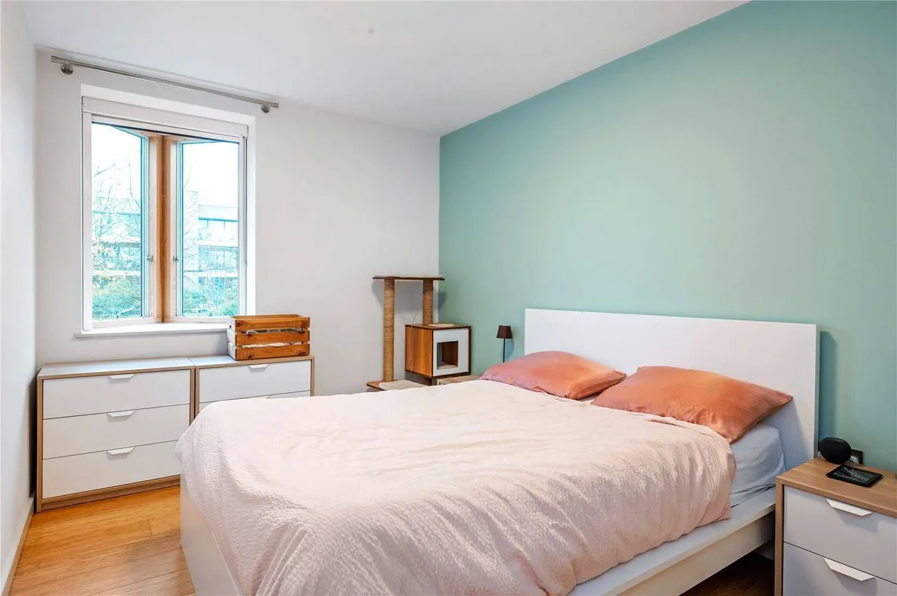 Caledonian Road, Barnsbury, N1, photo 2