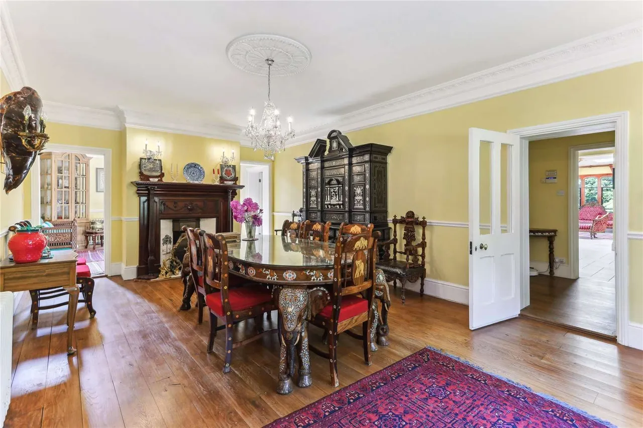 Redhill Road, Cobham, Surrey, KT11 1EF, photo 6