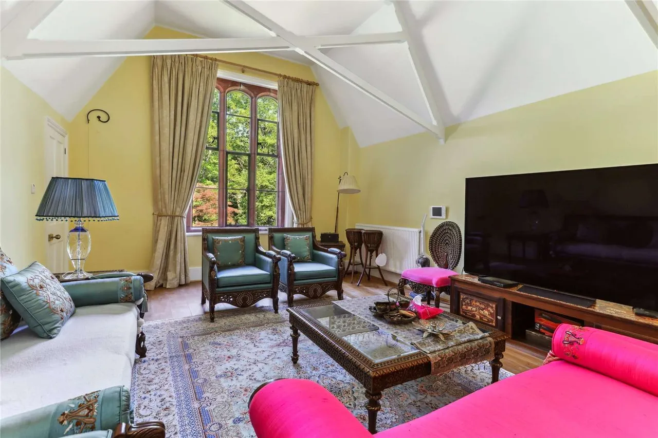 Redhill Road, Cobham, Surrey, KT11 1EF, photo 7