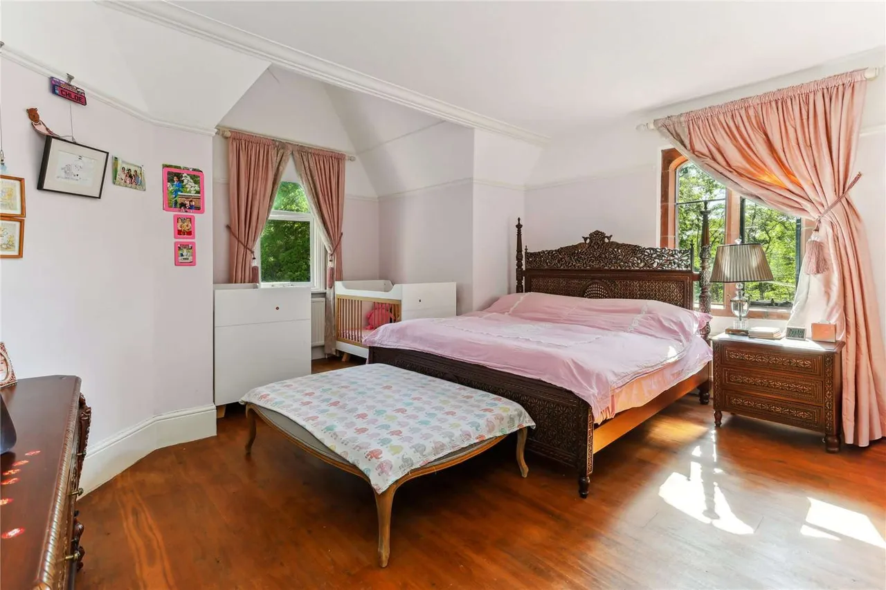 Redhill Road, Cobham, Surrey, KT11 1EF, photo 9
