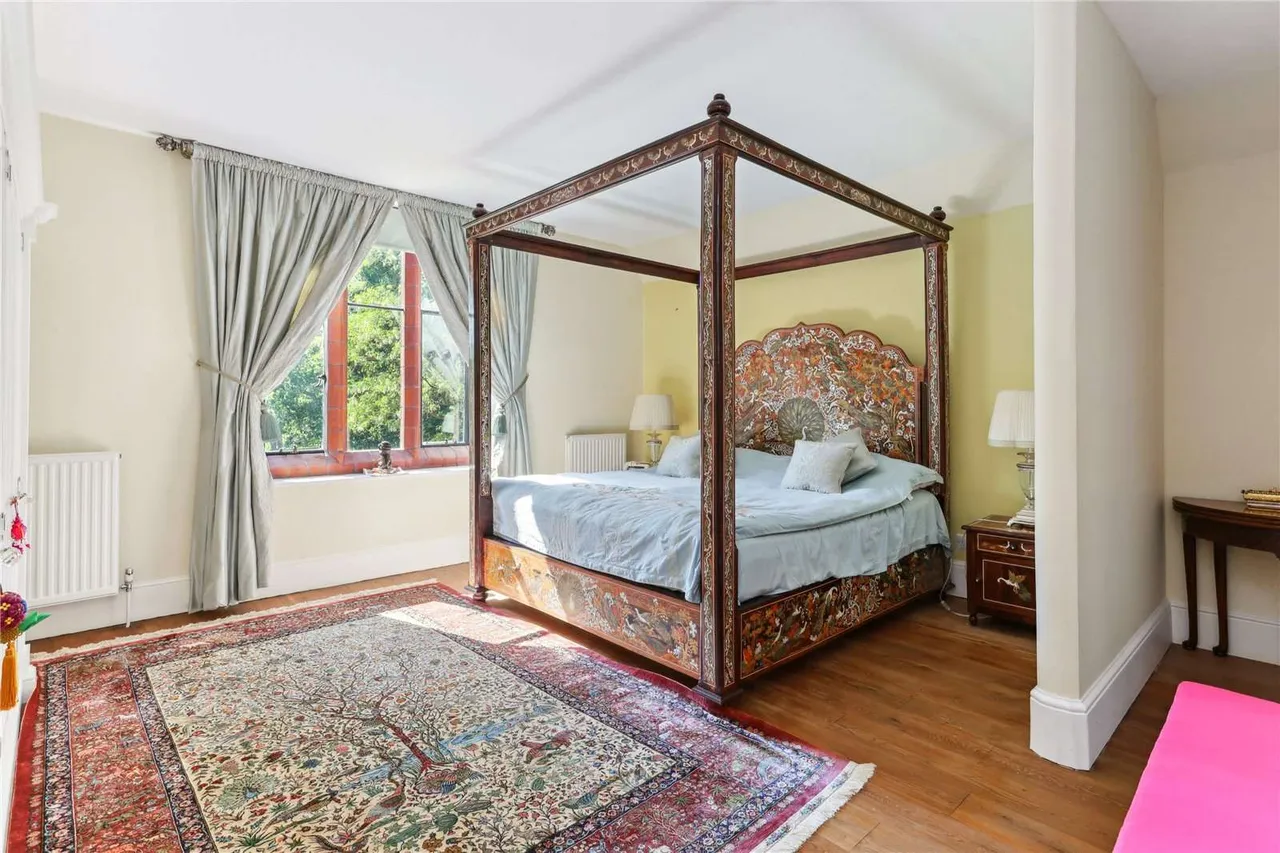 Redhill Road, Cobham, Surrey, KT11 1EF, photo 8