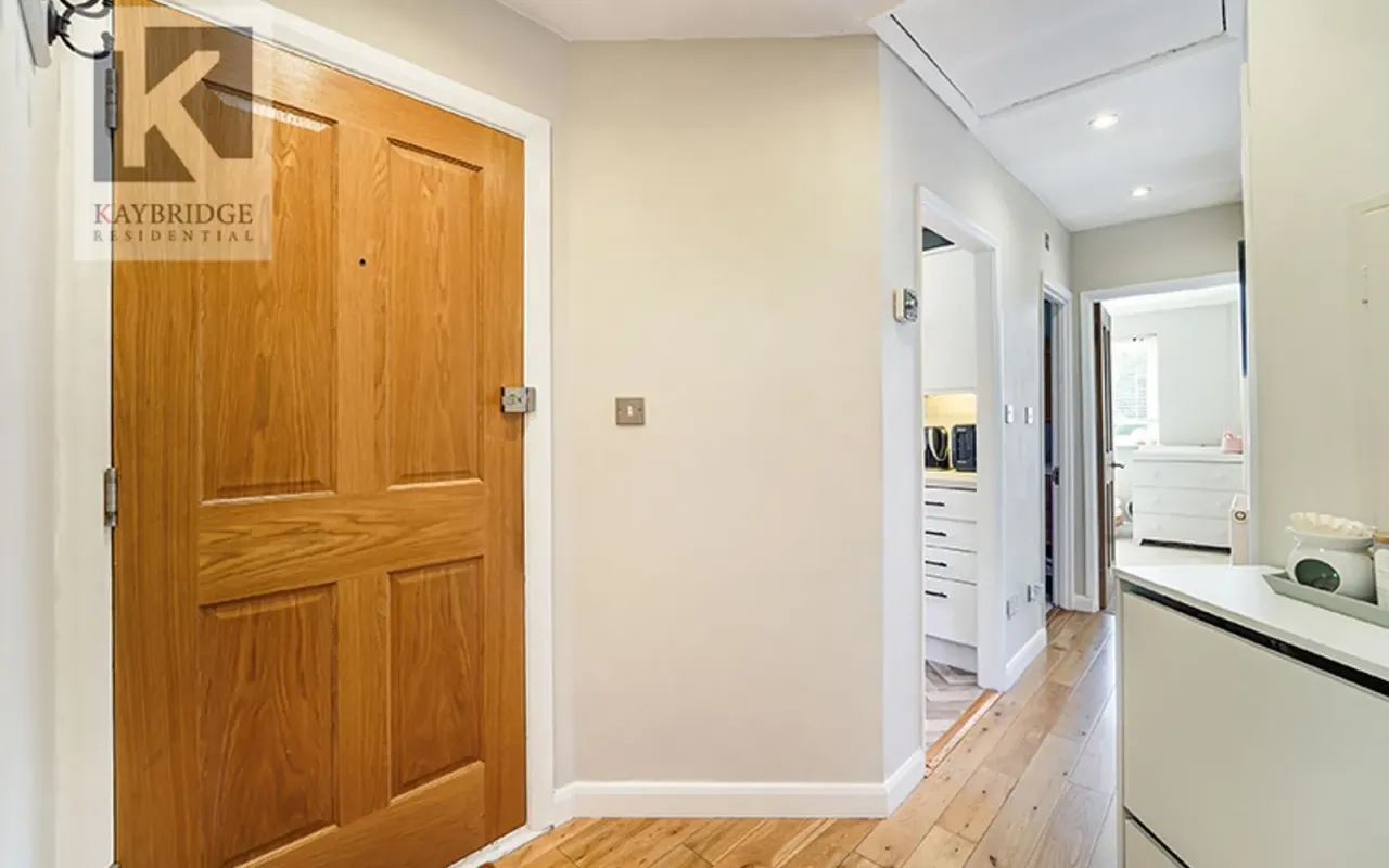 Kingston Road, Epsom, KT17, photo 3