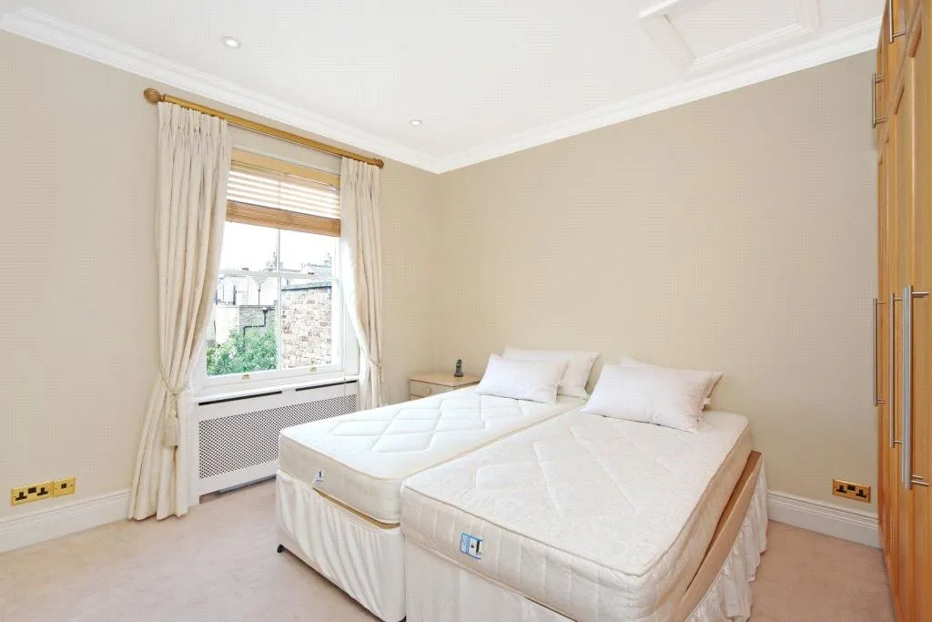Lamont Road, London, SW10 0JE, photo 8