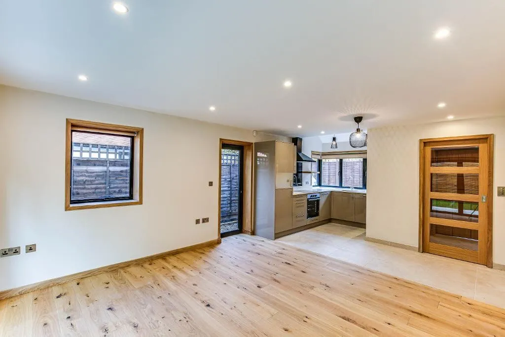 Elmfield Way, Sanderstead, photo 10
