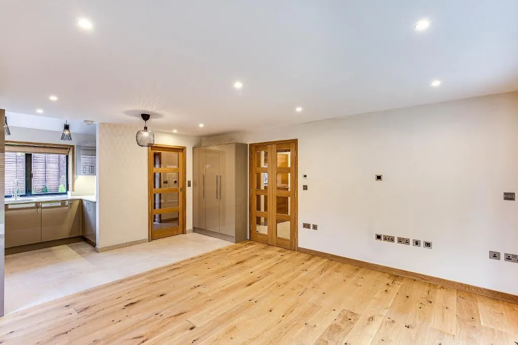Elmfield Way, Sanderstead, photo 11