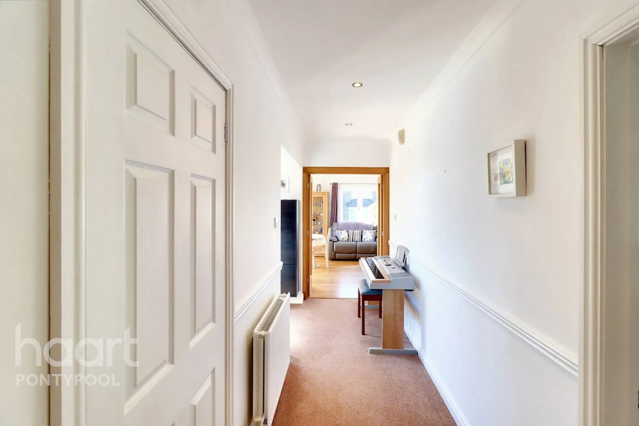 Tranch Road, Pontypool, NP4, photo 8