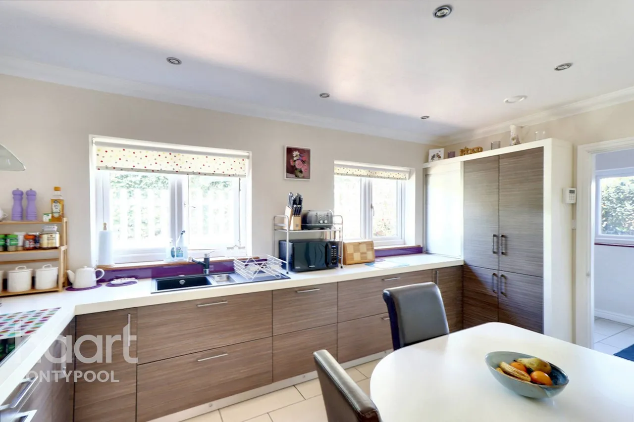 Tranch Road, Pontypool, NP4, photo 17