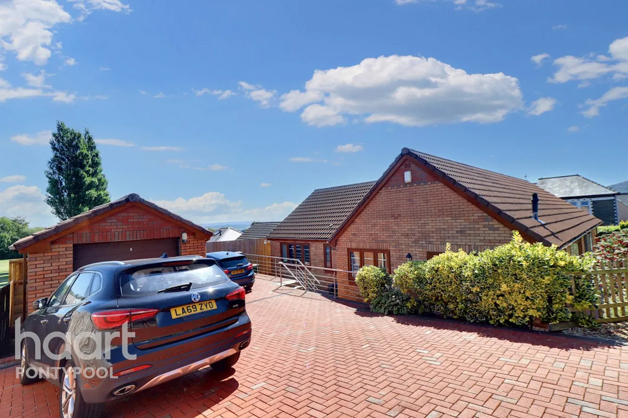Tranch Road, Pontypool, NP4, photo 21