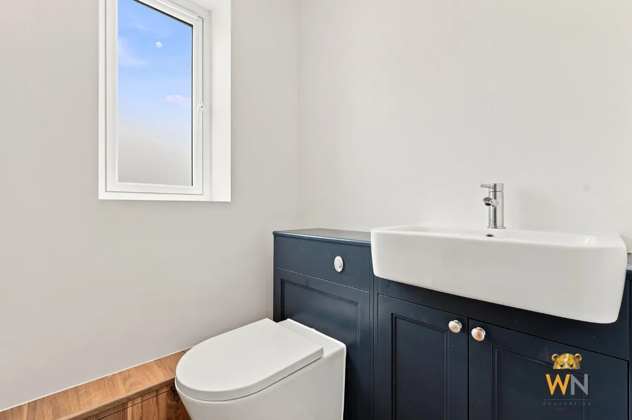 Tennyson Road, Brentwood, CM13, photo 15
