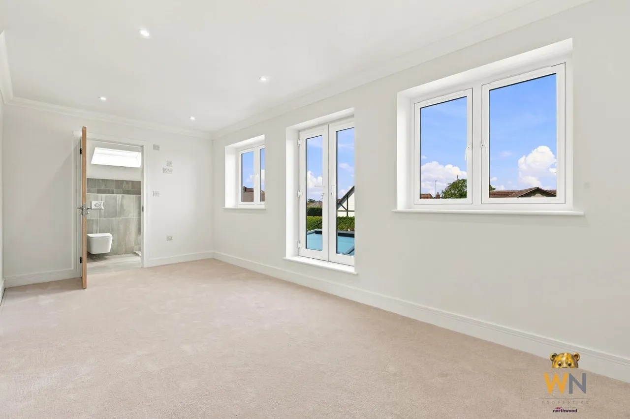 Tennyson Road, Brentwood, CM13, photo 30