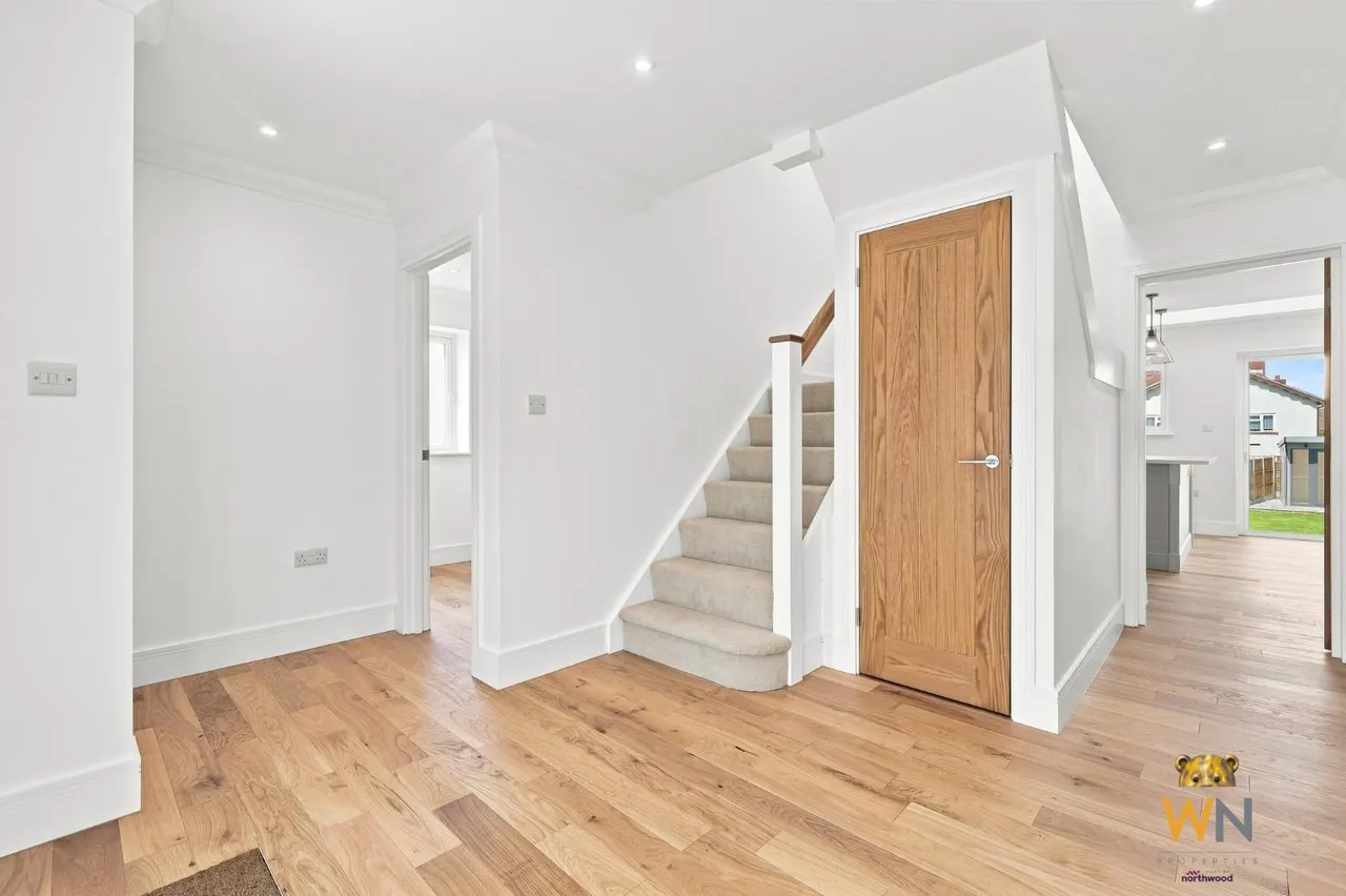 Tennyson Road, Brentwood, CM13, photo 14