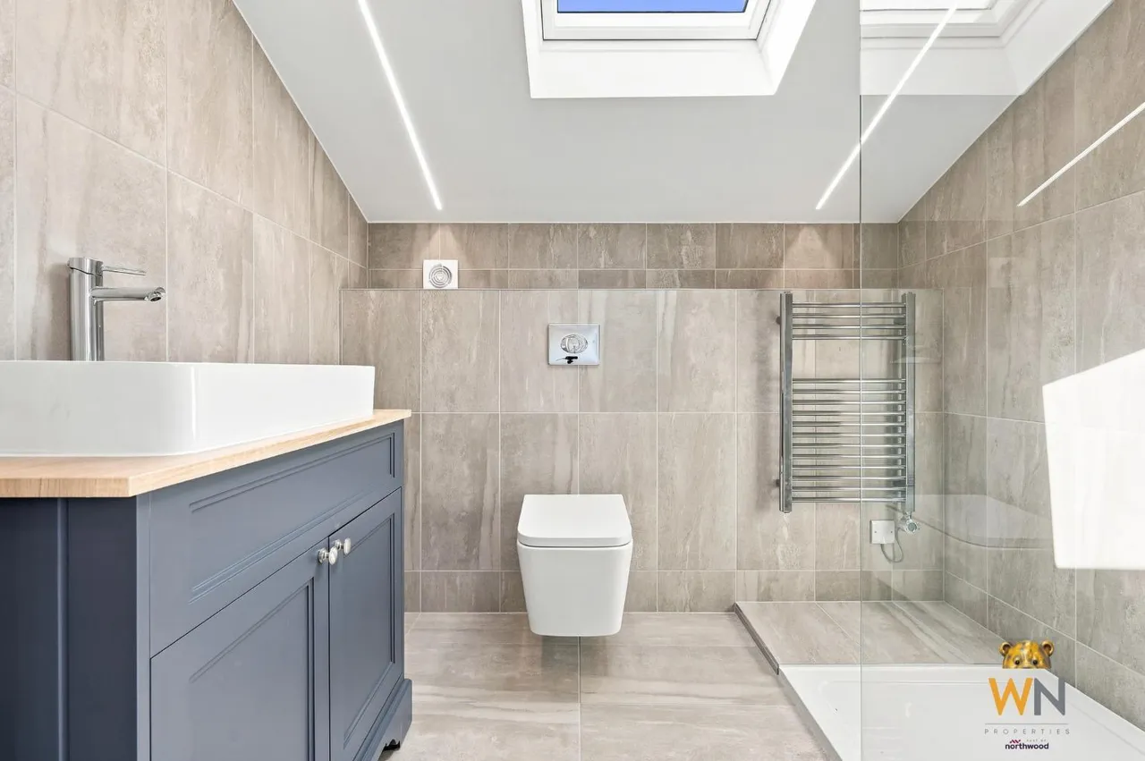Tennyson Road, Brentwood, CM13, photo 20