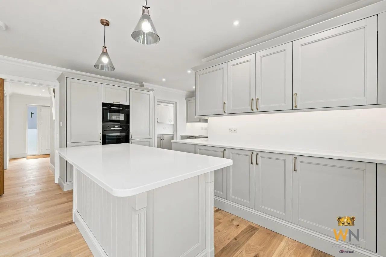 Tennyson Road, Brentwood, CM13, photo 12
