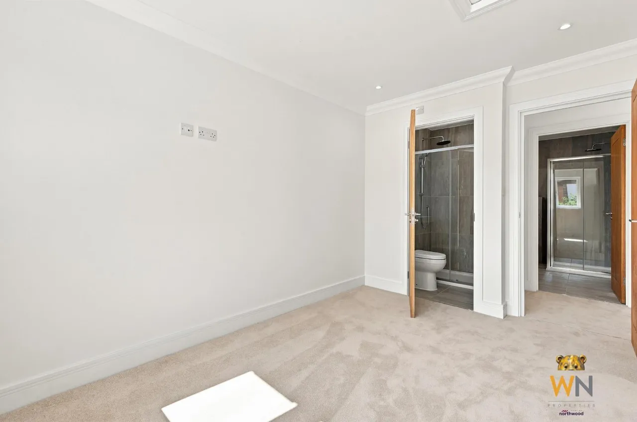 Tennyson Road, Brentwood, CM13, photo 26