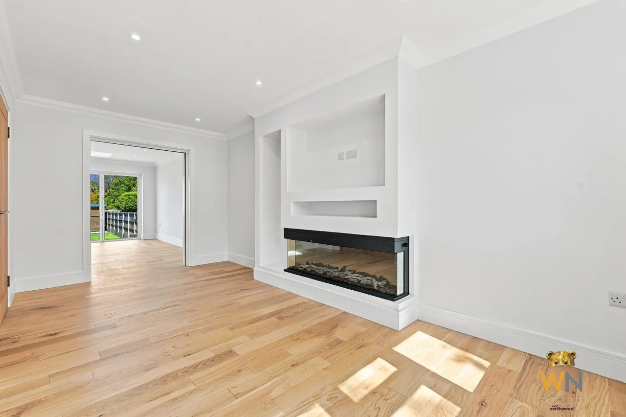 Tennyson Road, Brentwood, CM13, photo 6
