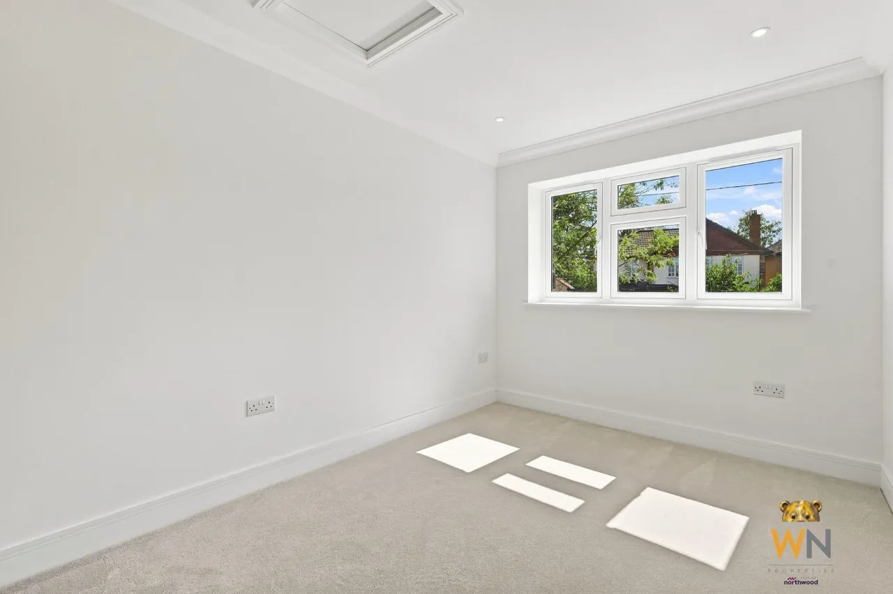 Tennyson Road, Brentwood, CM13, photo 22