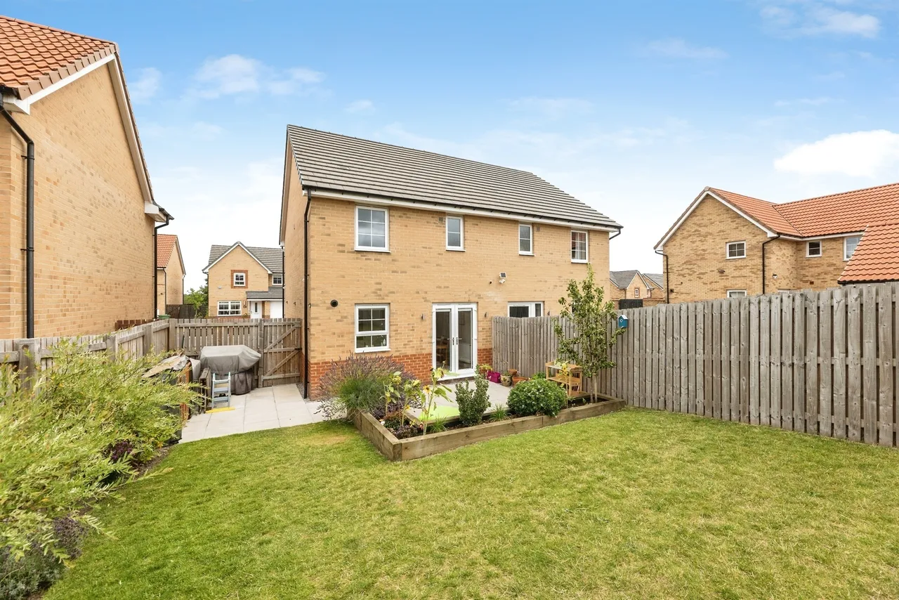 Paddock Rise, East Ardsley, Wakefield, photo 2