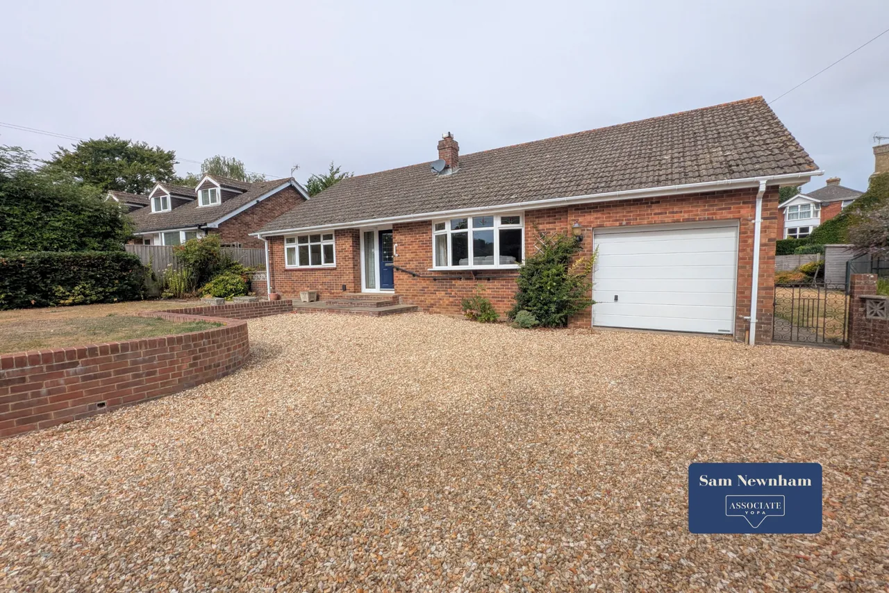 2 bed house for sale, Clatterford Road, Newport, PO30