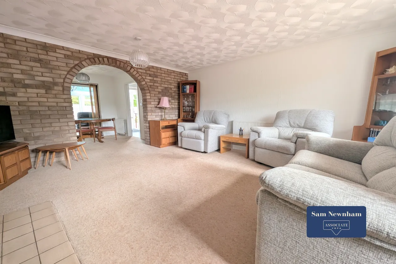 Clatterford Road, Newport, PO30, photo 4