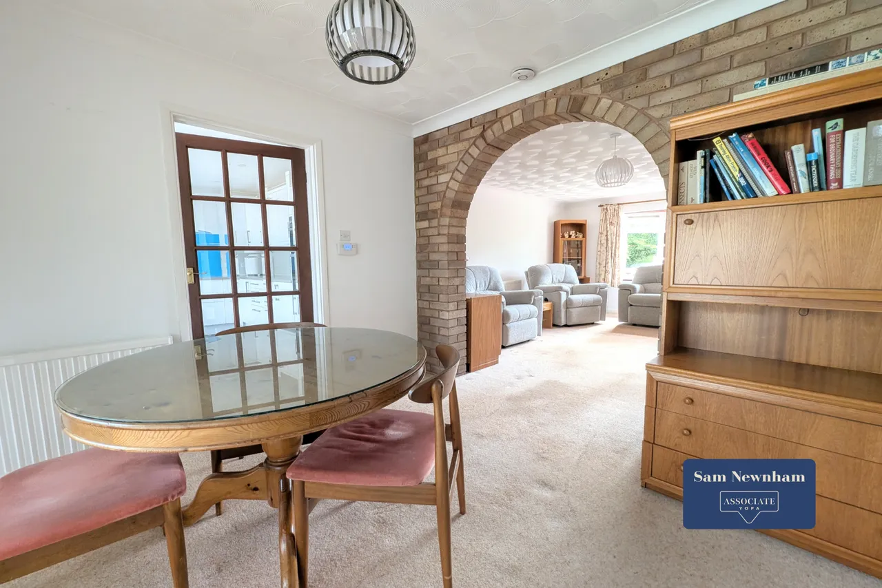 Clatterford Road, Newport, PO30, photo 5