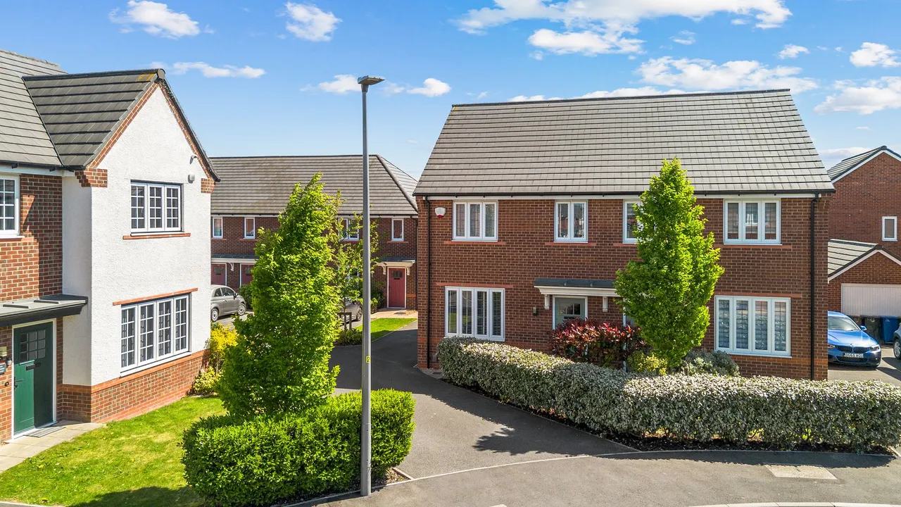 3 bed house for sale — Oak Green Road, Lowton, Warrington, Warrington, WA3 2UH