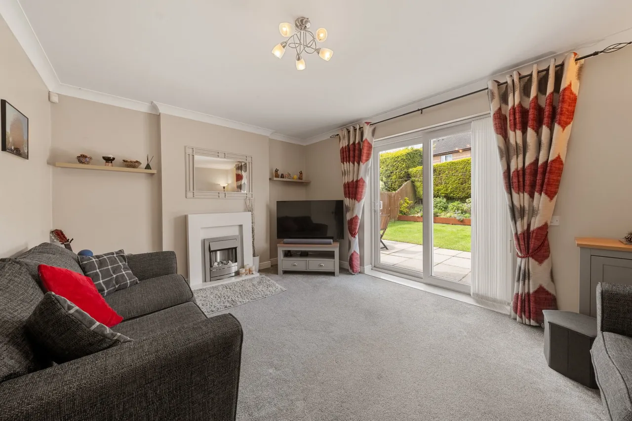 32 Oxley Road, HD2 1NX, photo 2