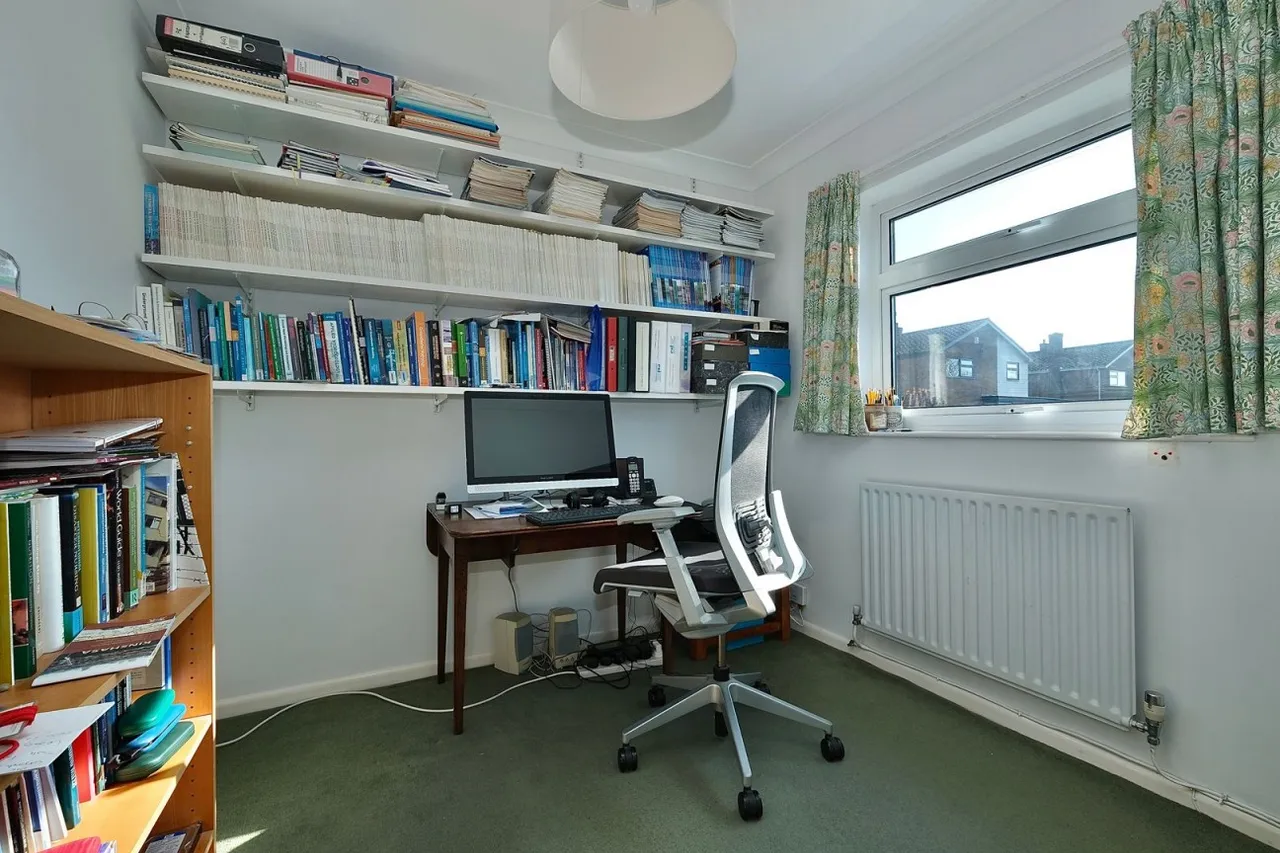 Priors Road, Hemingford Grey, PE28, photo 6