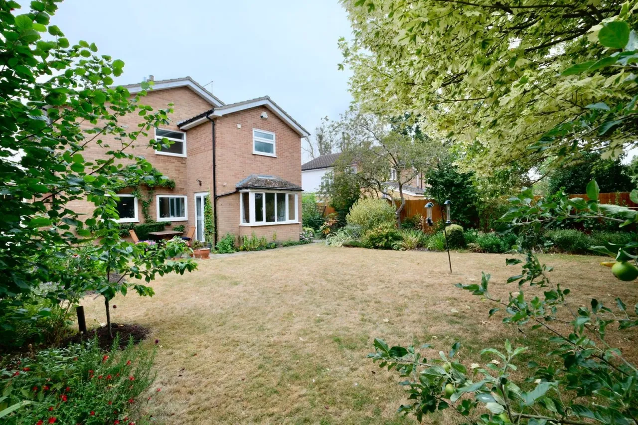 Priors Road, Hemingford Grey, PE28, photo 14