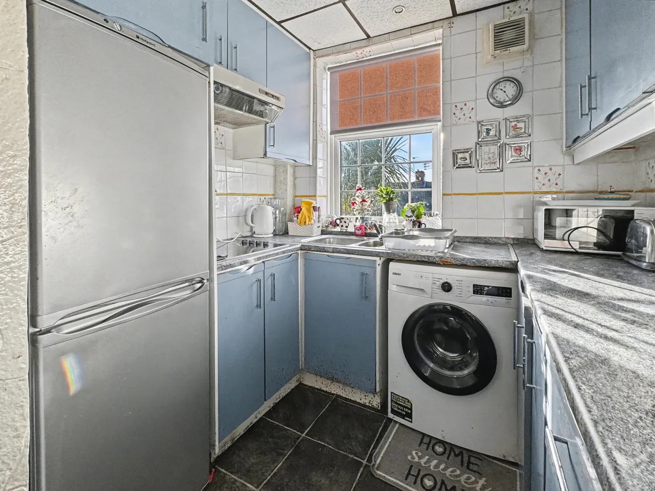 Circular Road, Prestwich, M25, photo 10