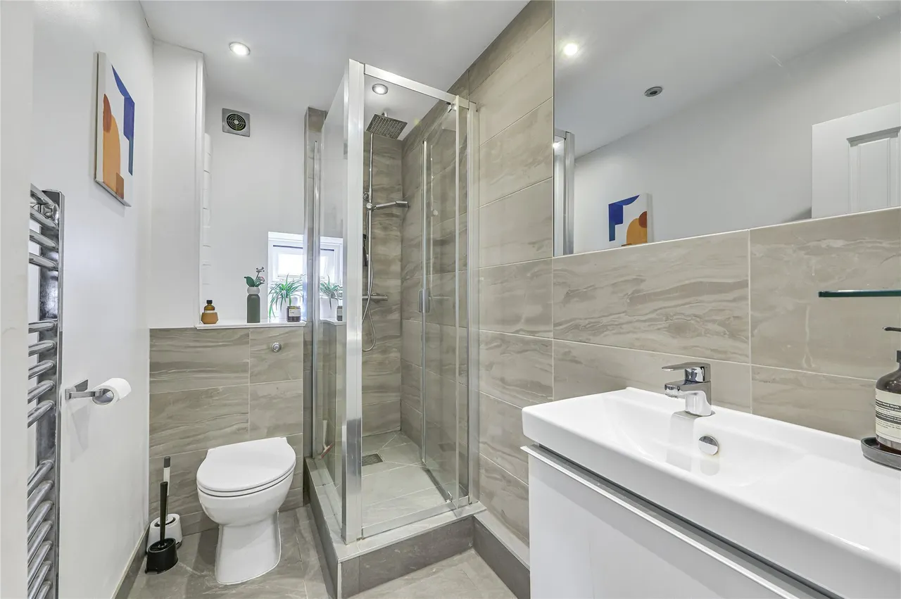 Larkhall Rise, London, SW4, photo 8