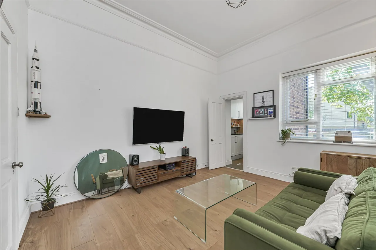 Larkhall Rise, London, SW4, photo 10