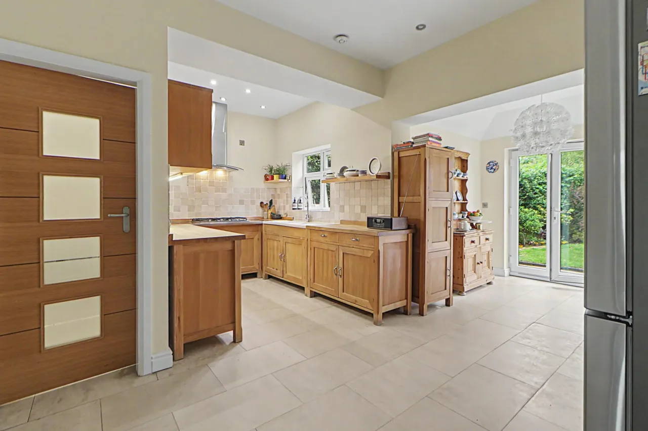 Hassall Road, Alsager, photo 2