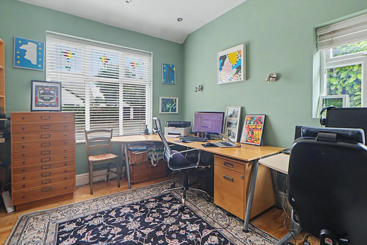 Hassall Road, Alsager, photo 10