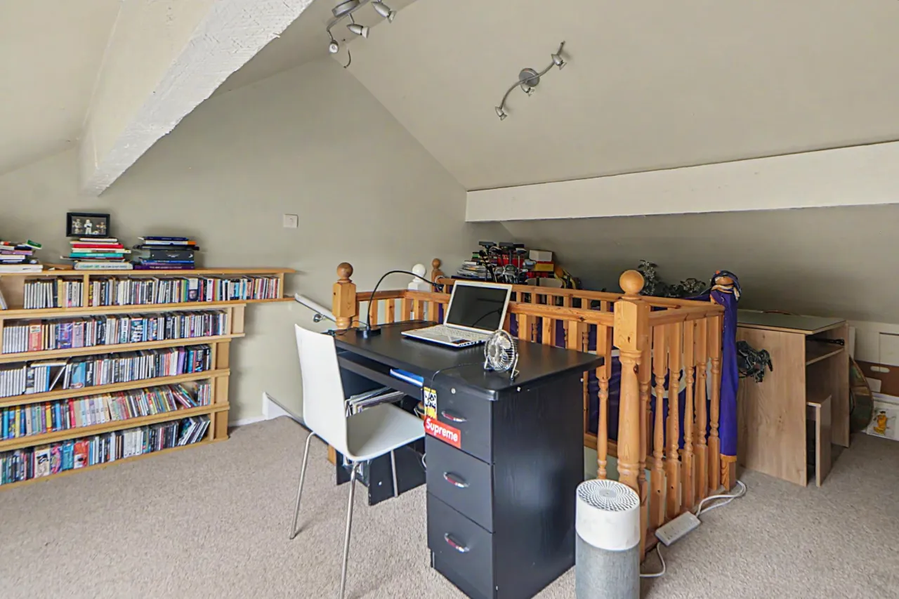 Hassall Road, Alsager, photo 19