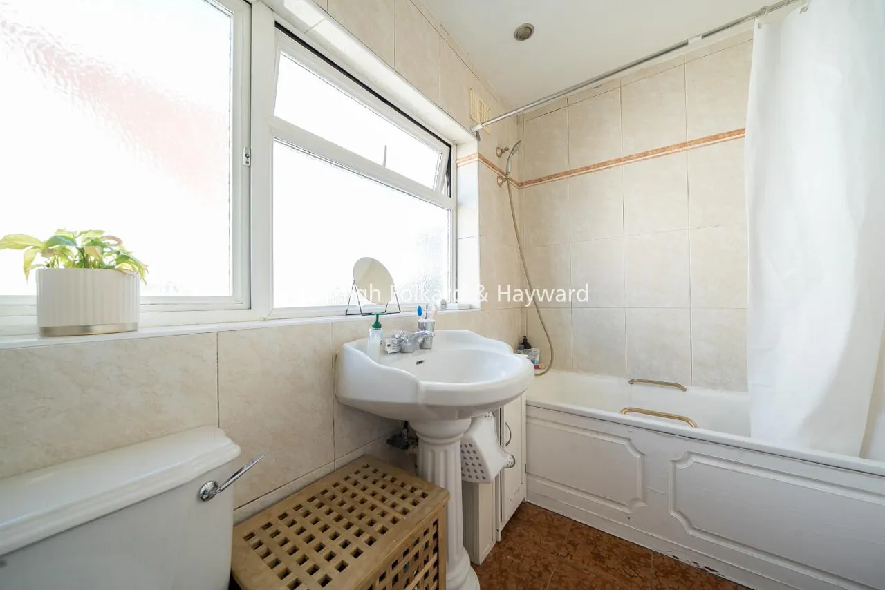 Addington Drive, Finchley, London, N12, photo 8