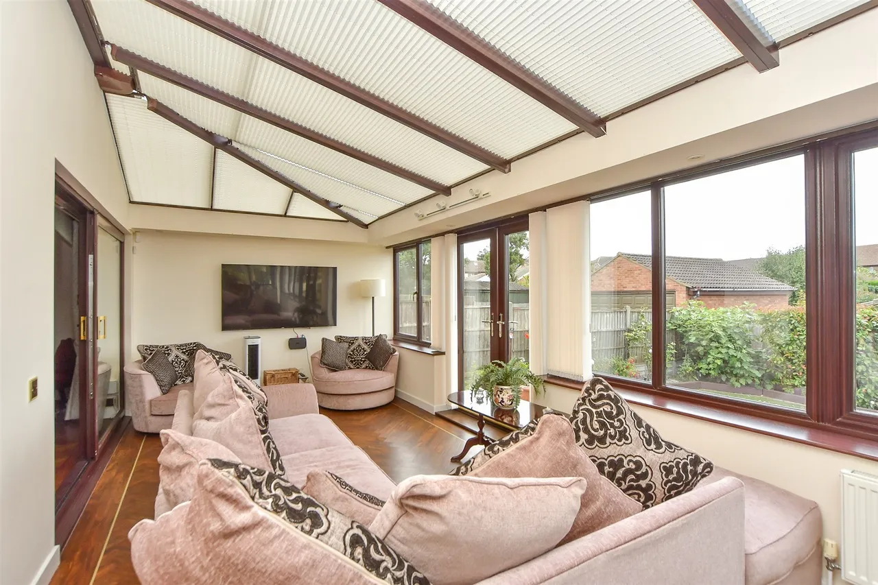 Seaside Avenue, Minster-On-Sea, ME12, photo 6