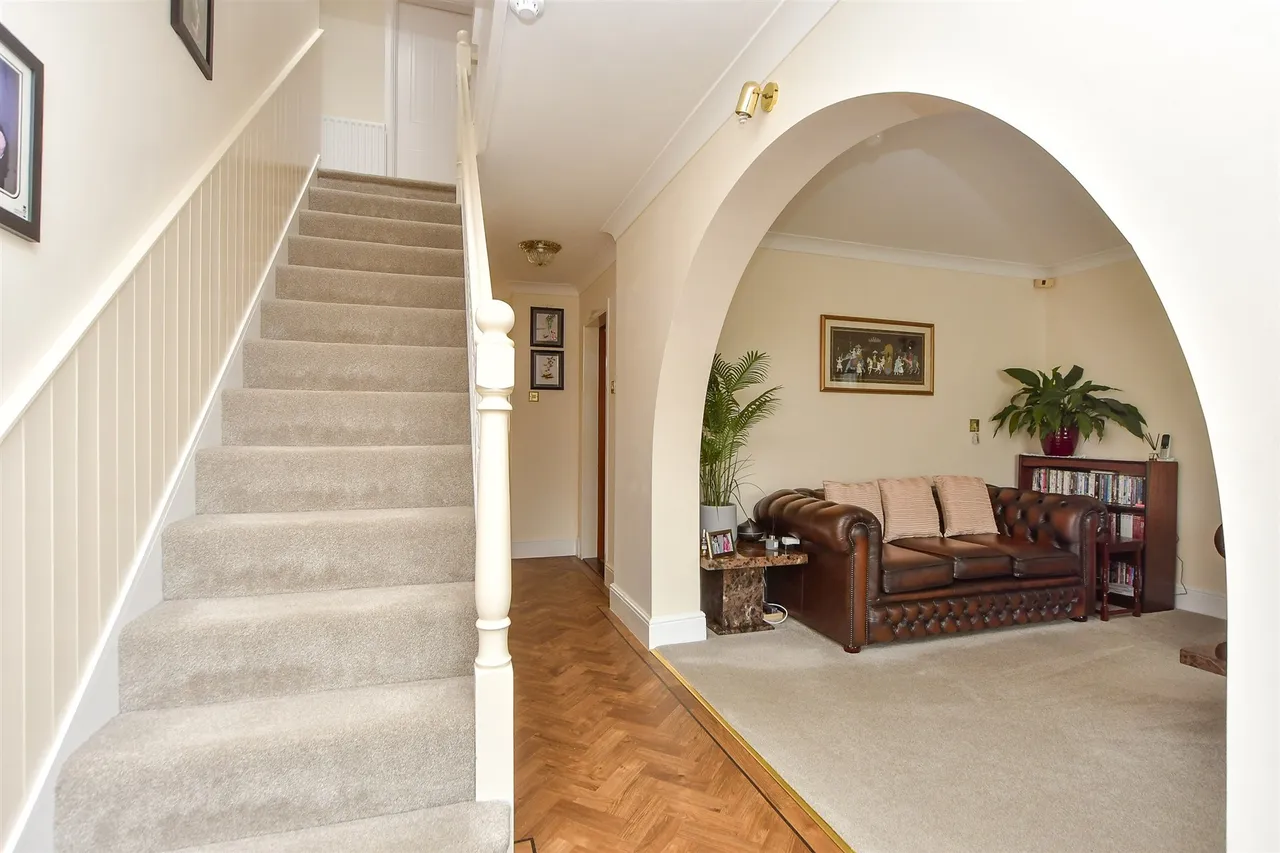 Seaside Avenue, Minster-On-Sea, ME12, photo 5