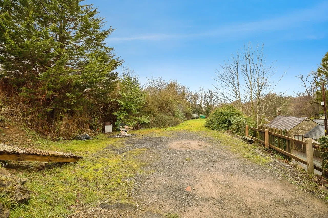 Cilcain Road, Pantymwyn, CH7, photo 31