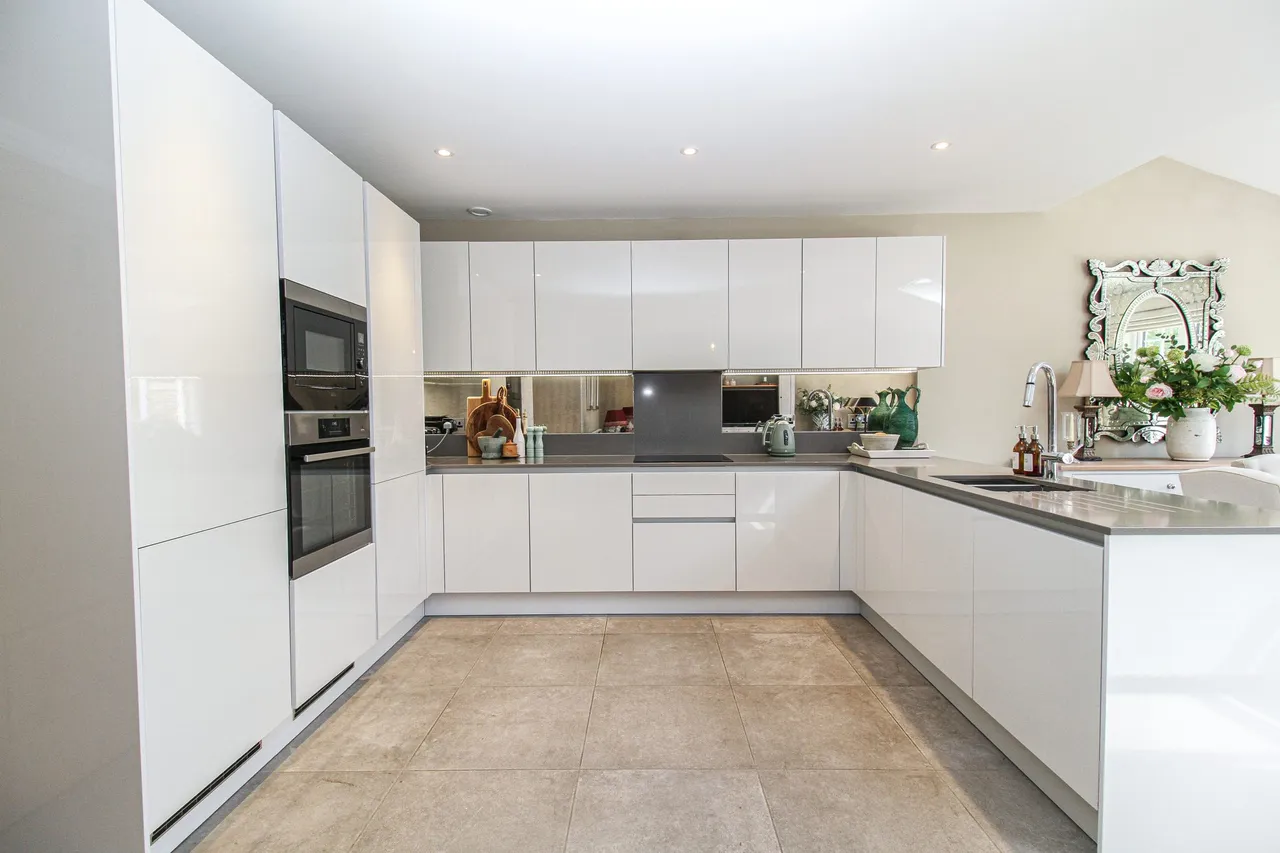 Emerald Avenue, Fleet, GU51 5DG, photo 5