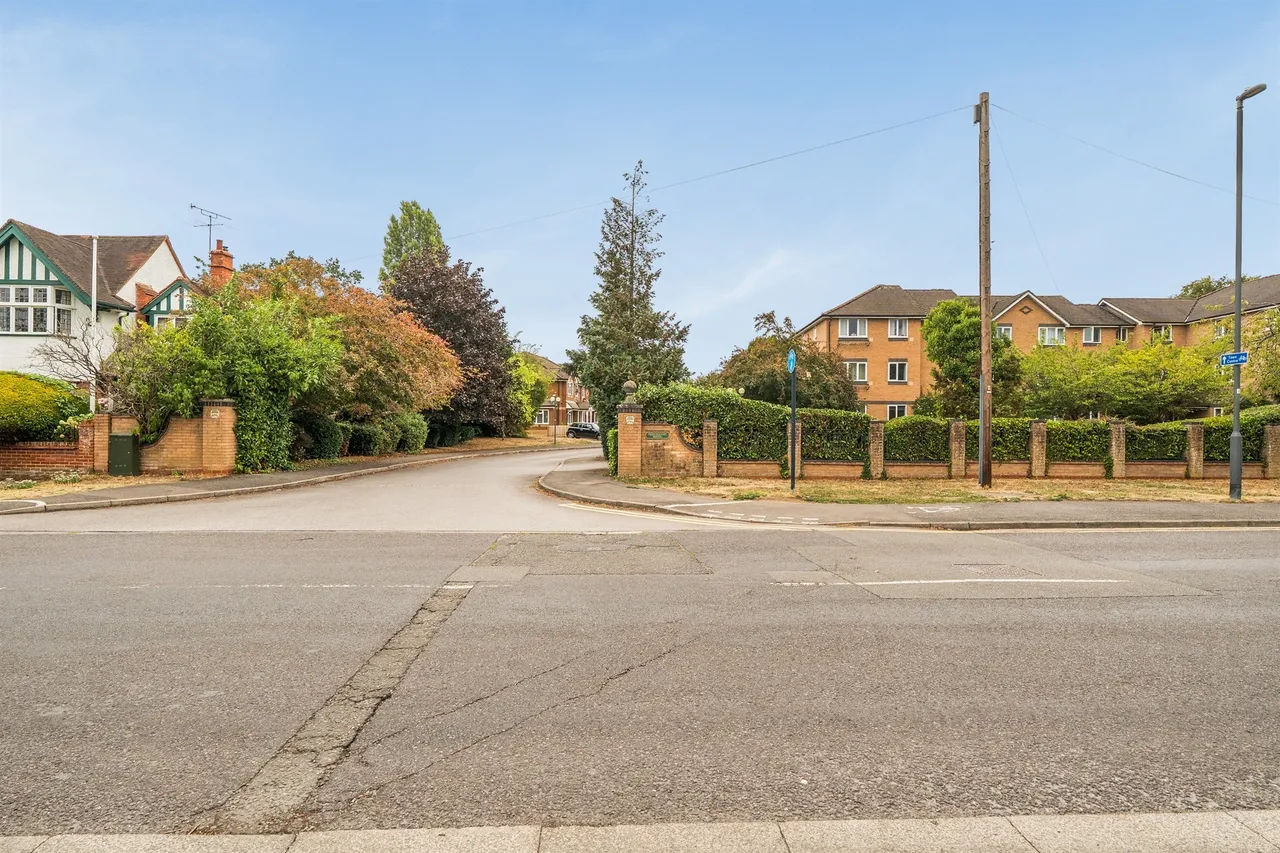 All Saints Avenue, Maidenhead, photo 11