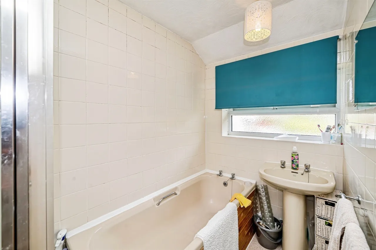 Fern Drive, Taplow, SL6, photo 13