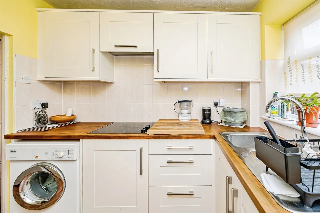 Fern Drive, Taplow, SL6, photo 3