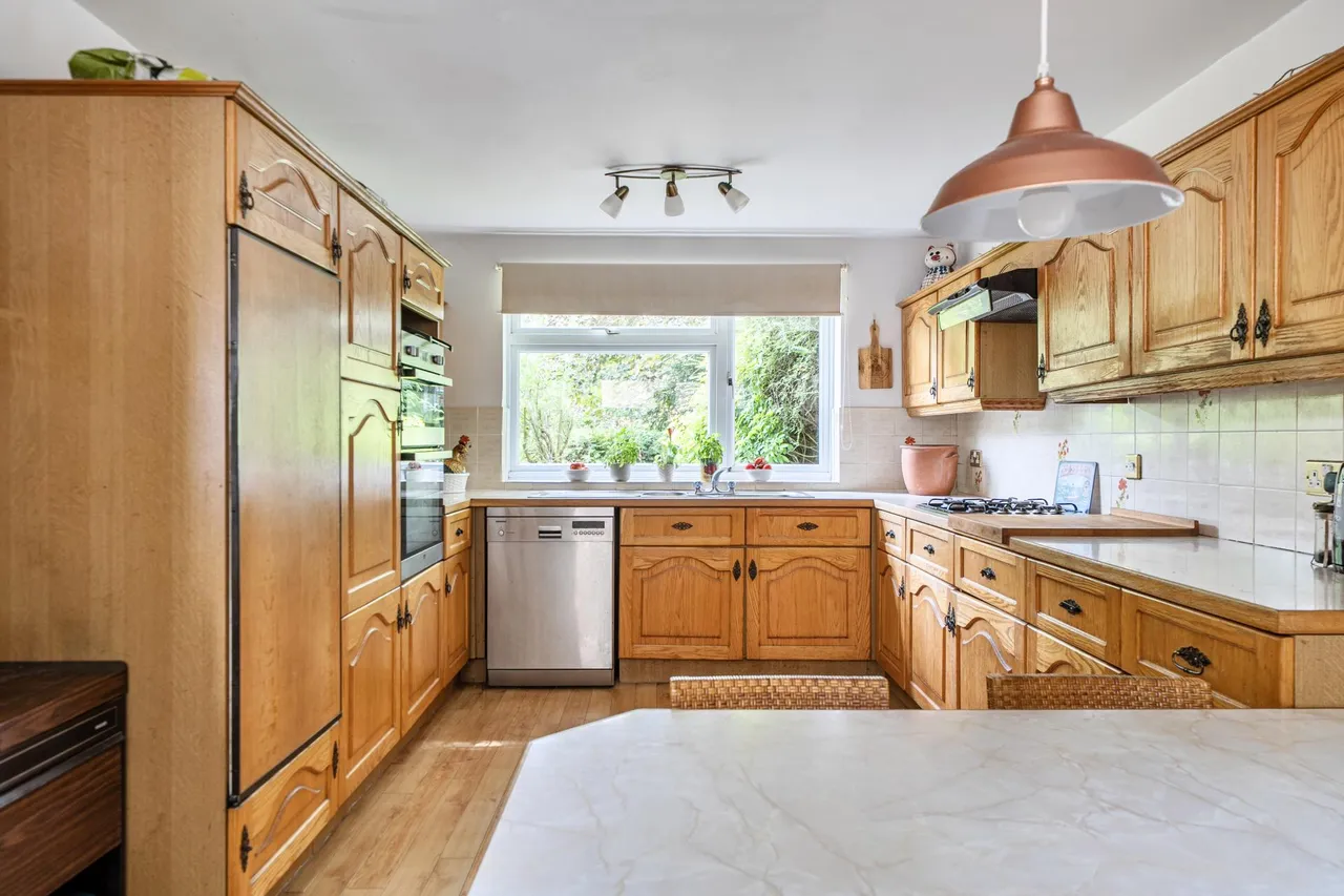 Stuart Road, Warlingham, photo 8