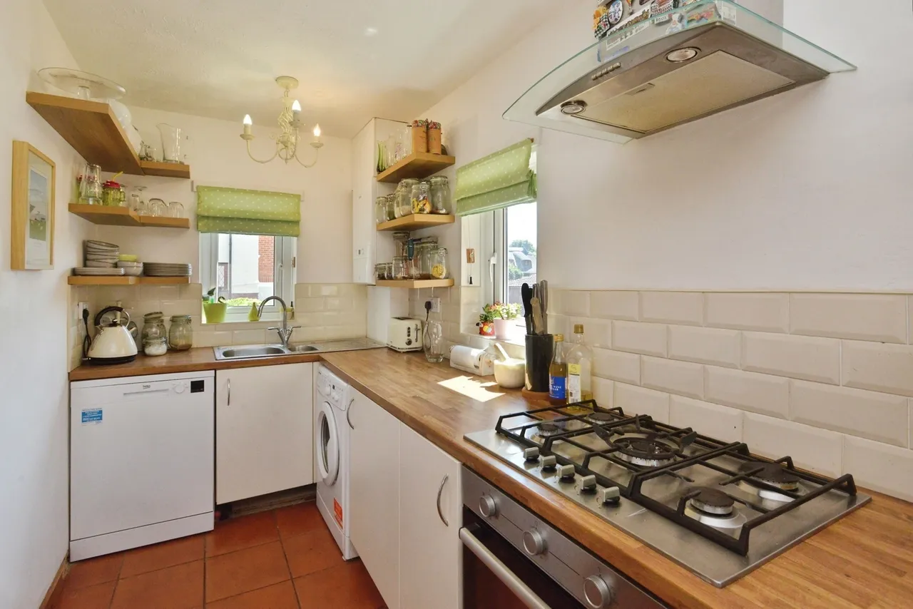 Nursery Gardens, Bradwell, Milton Keynes, Buckinghamshire, MK13, photo 10