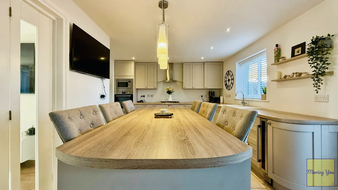 Clos Cae Ffynnon, North Cornelly, Bridgend, CF33, photo 3