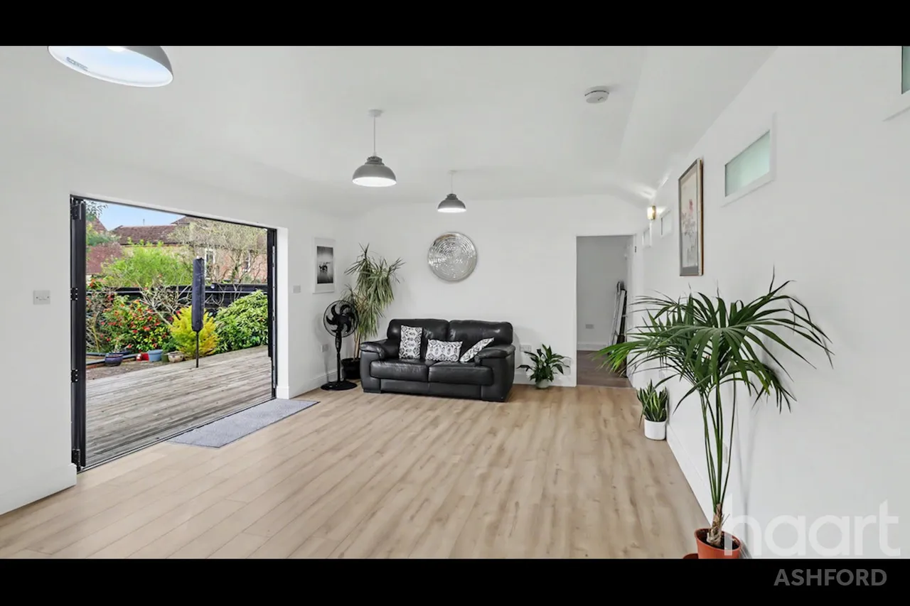 Northumberland Avenue, Ashford, TN24, photo 23