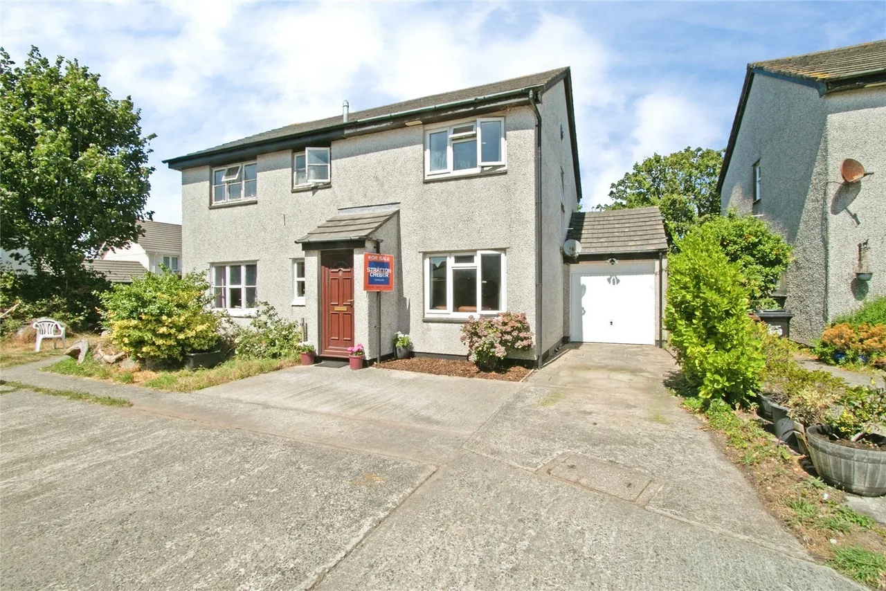 2 bed house for sale, Byan Close, Threemilestone, TR3
