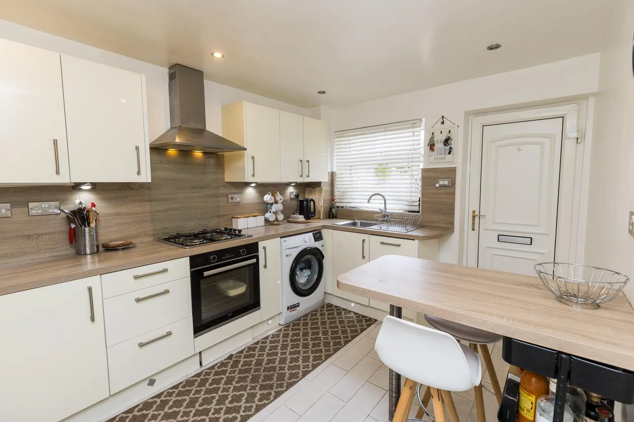Aled Way, Chester, CH4, photo 2