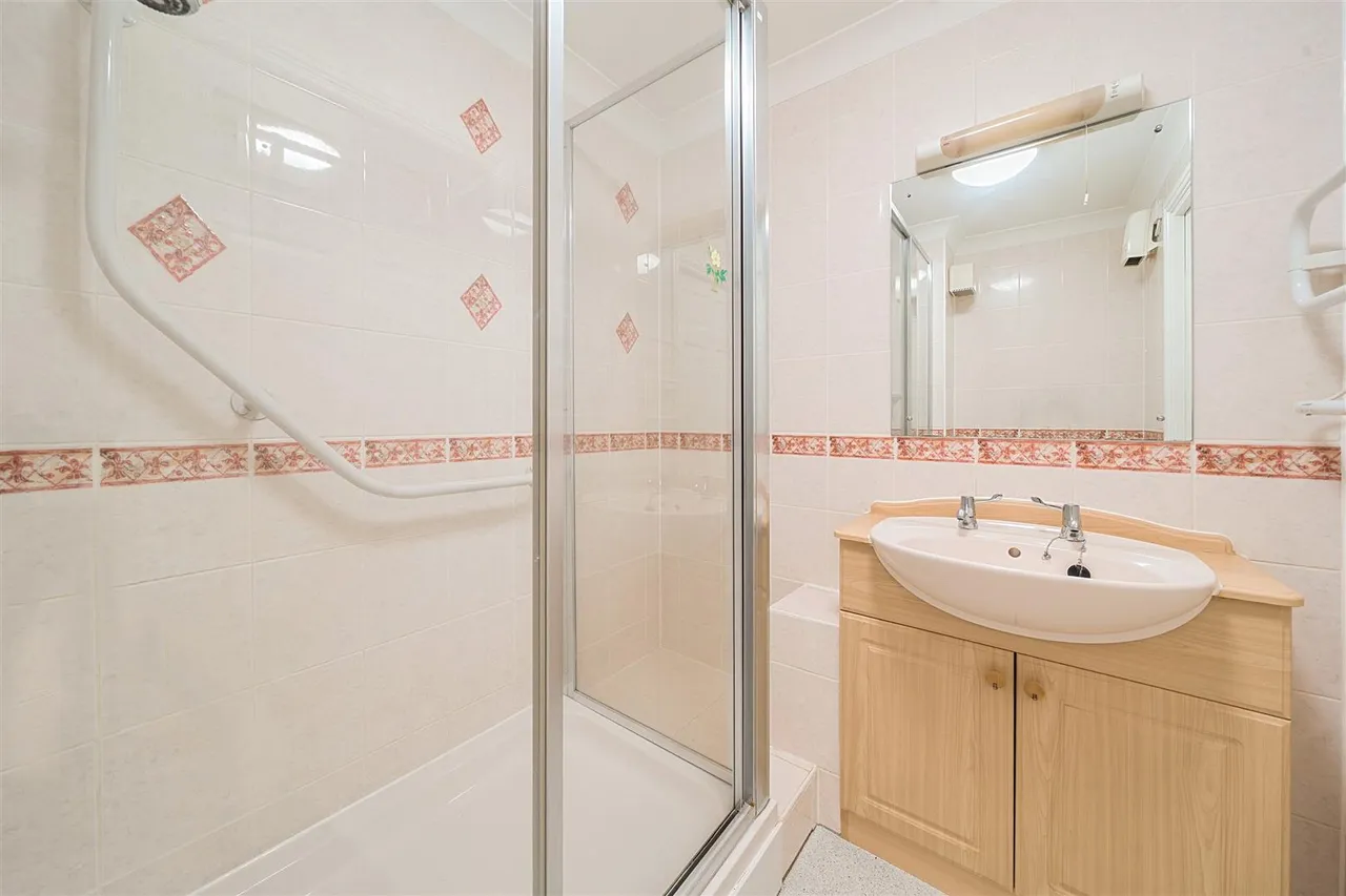 Butts Road, Heavitree, EX2, photo 10