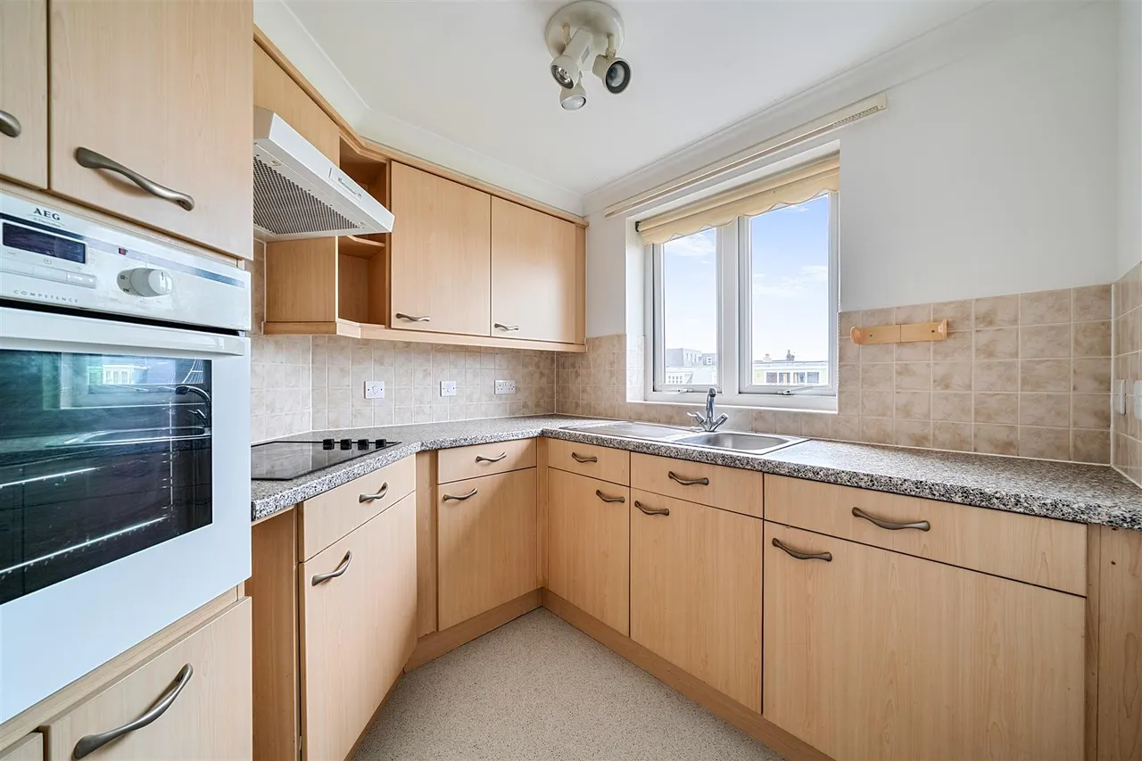 Butts Road, Heavitree, EX2, photo 6